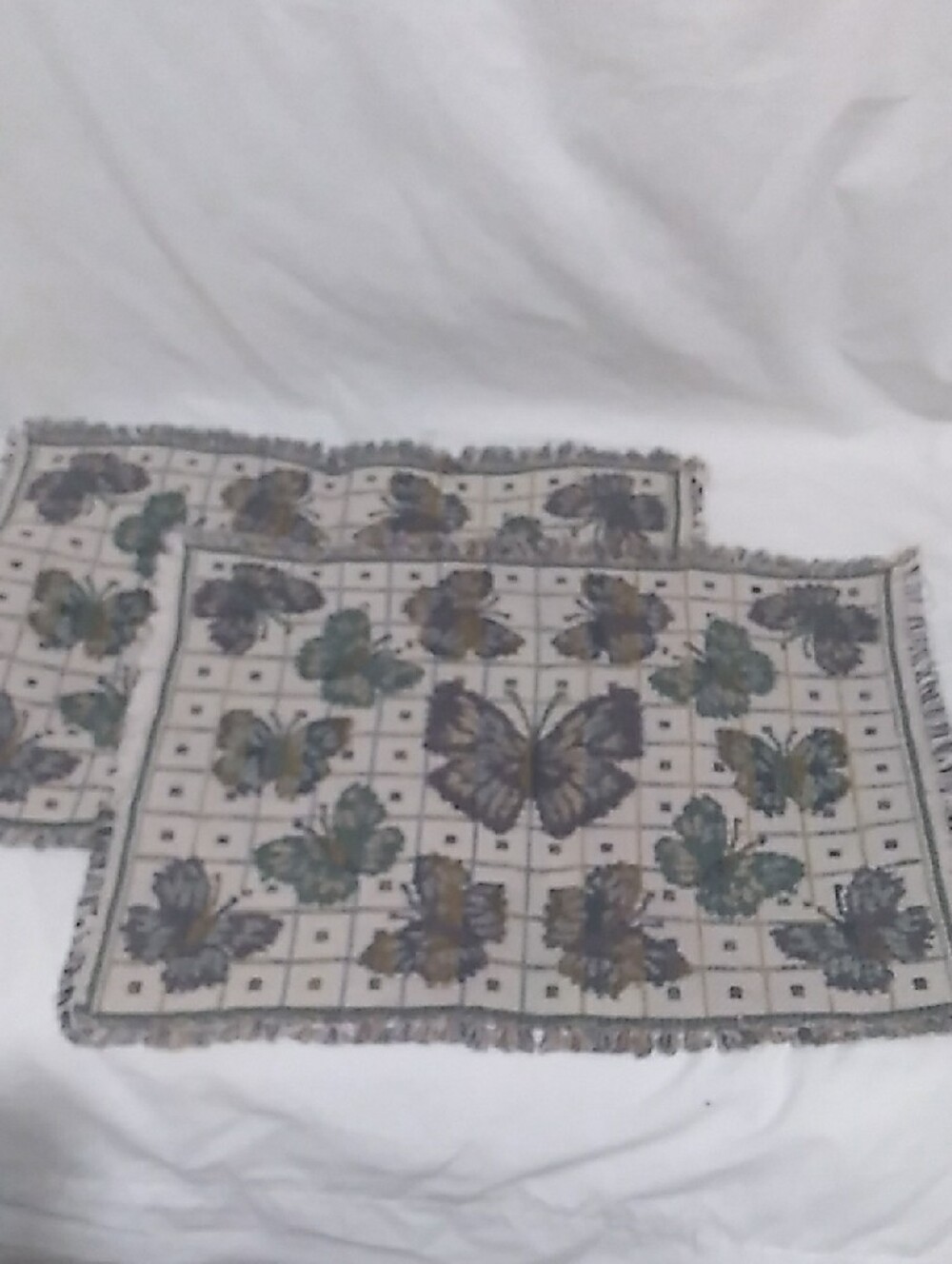 Vintage (2) Butterfly Woven Tapestry Fringed Place Mats (L1) - Picture 8 of 8